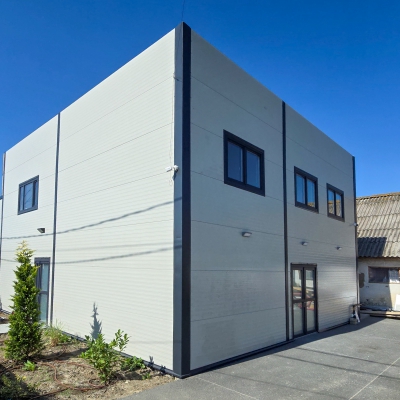Hala construita din prefabricate de beton